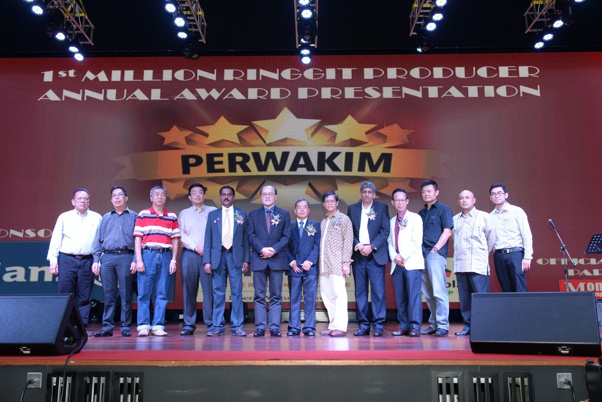 2015.5.15 - PERWAKIM 1st Million Ringgit Producer Award